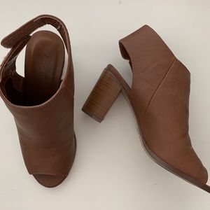 Cityclassified Brown Cognac Ankle Heels
